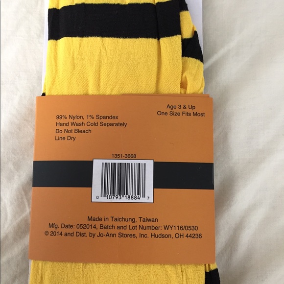 Child’s 🐝 Halloween 🎃 Tights - Picture 2 of 2